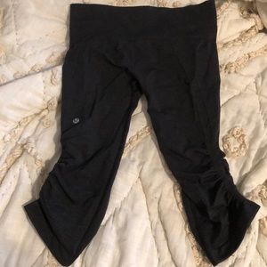 Lulu lemon cropped yoga pants